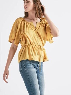 Lucky Brand Small Mustard Yellow Floral Embroidered Button-Up Flutter Sleeve Top
